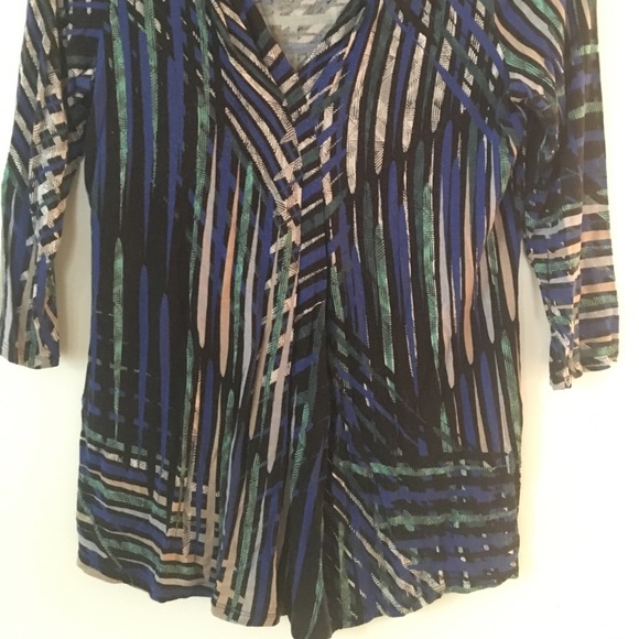 Dana Buchman stylish colorful design top - Picture 2 of 7